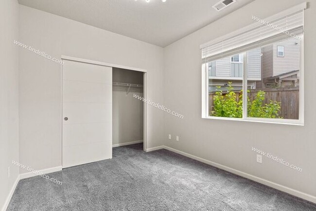 Building Photo - Sleek 3BR, 3.5BA Smart Home on Quiet Corner Lot – Don’t Miss This Happy Valley Gem!