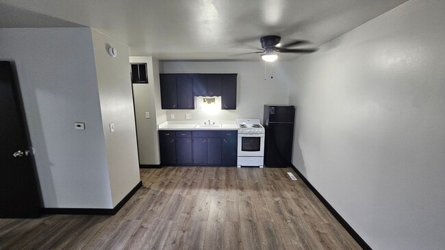 Building Photo - 126 Poplar St