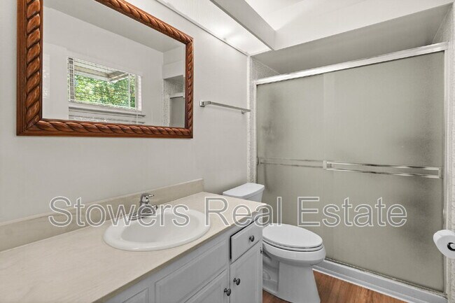 Building Photo - 433 Garden Creek Pl