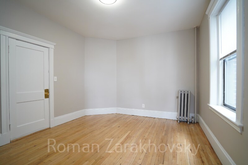 Building Photo - 58 Gardner St