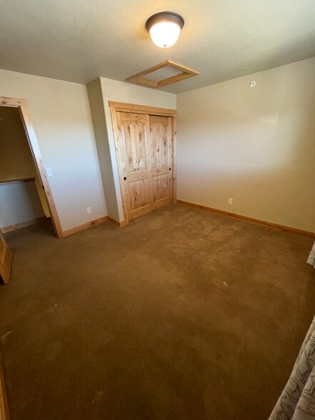 Building Photo - 275 Carina Cir