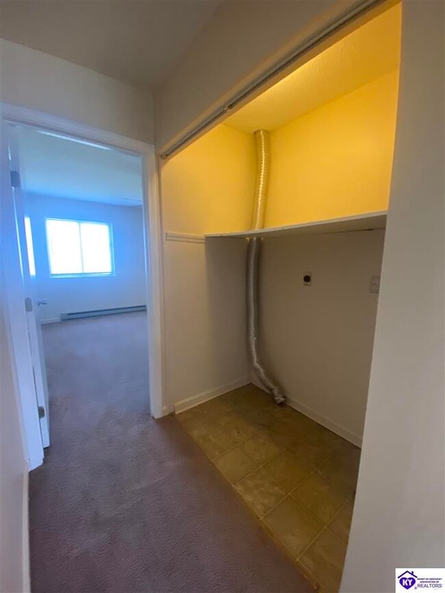 Building Photo - 505 Independence Ct