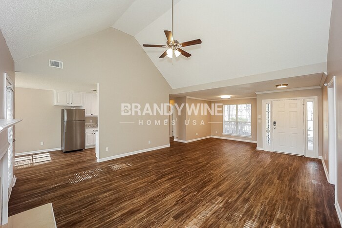 Building Photo - 165 White Oak Wy