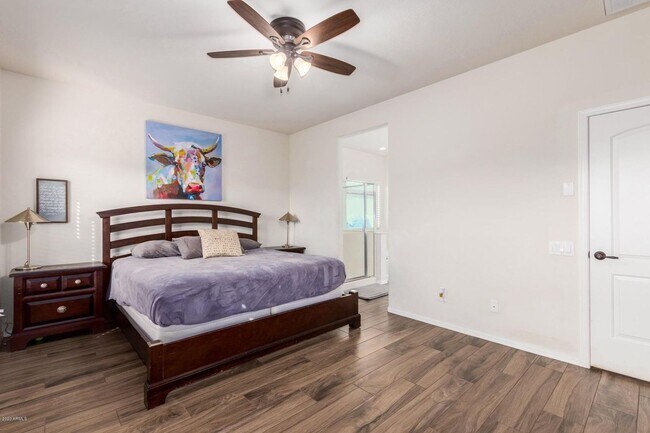 Building Photo - Gorgeous 3bed/2bath single level home in North Peoria!! Best Schools !!