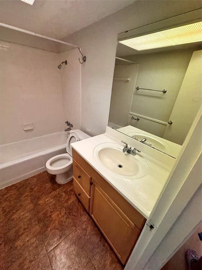 Building Photo - 1725 Toomey Rd