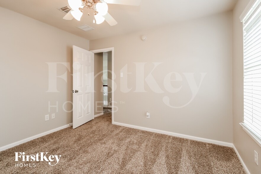 Building Photo - 14419 Stonebury Trail Ln