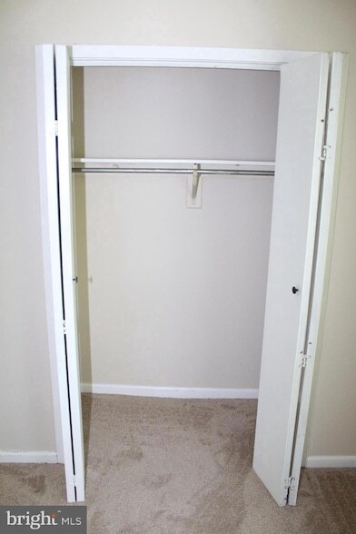 Building Photo - 426 Harmon Rd