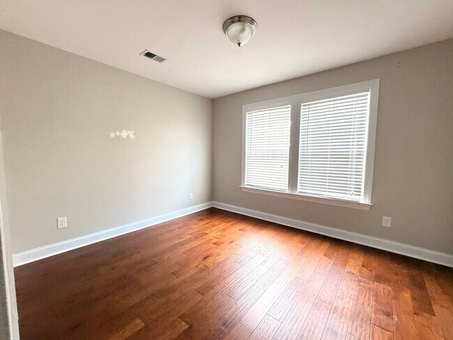 Building Photo - 4217 Scharite St