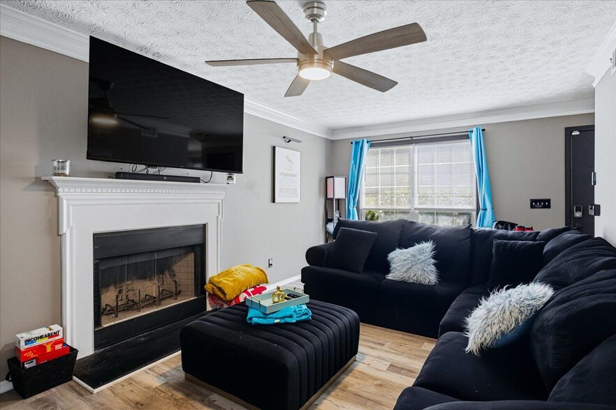 Building Photo - 1459 Bridgewater Branch