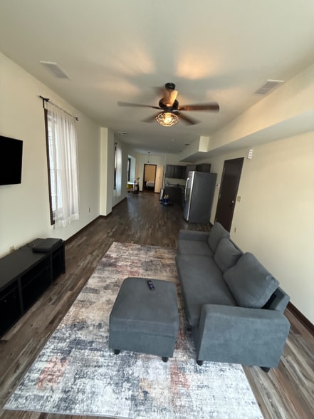 Building Photo - 1927 N 2nd St