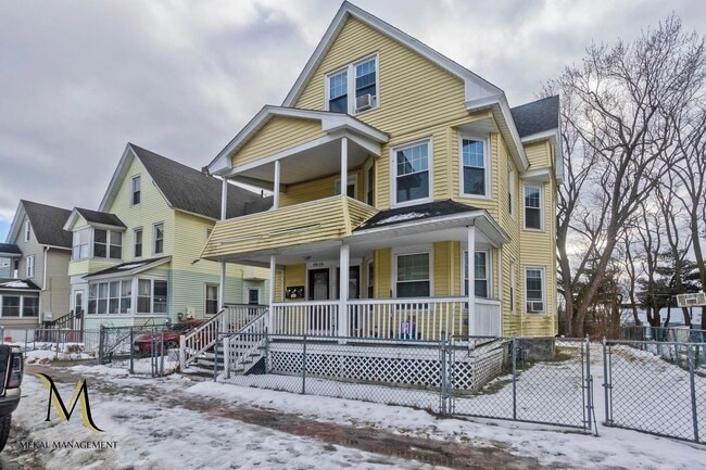 Building Photo - 54-56 Clantoy Street