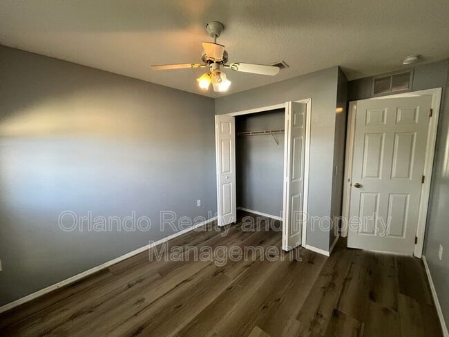 Building Photo - 2304 Hickory Pine St