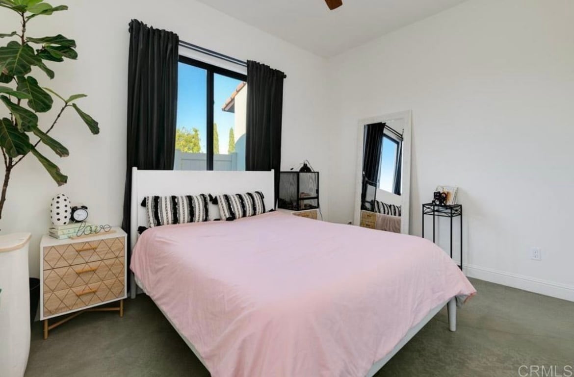 Guest bedroom - 1708 1/2 Sunrise Dr