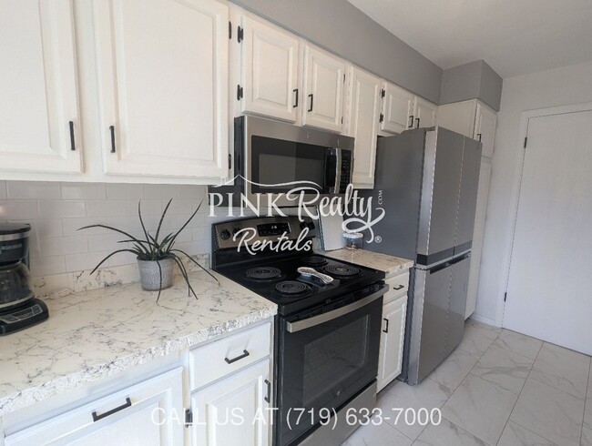 Building Photo - 1130 Fontmore Rd