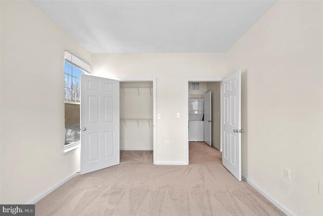 Building Photo - 11375 Aristotle Dr