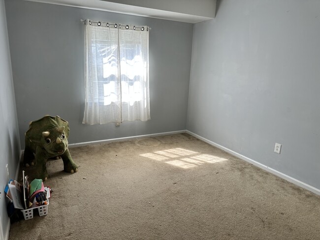 Building Photo - 213 Mahogany Dr