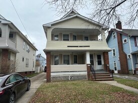 Building Photo - 2039 Lewis Dr
