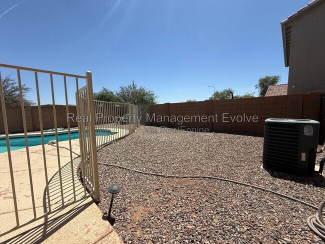 Building Photo - 1813 S 63rd Dr