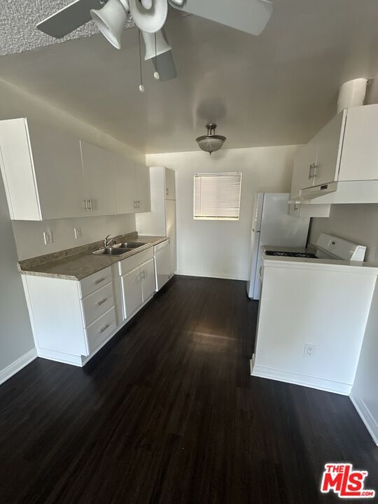 Building Photo - 4550 Overland Ave