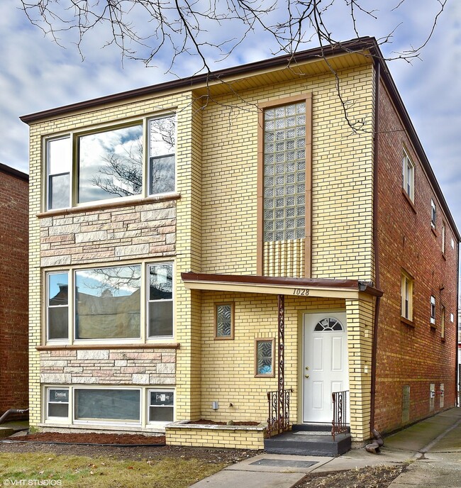 Primary Photo - 1028 S Monitor Ave