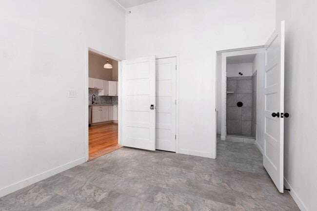 Building Photo - Vintage Vault Propeties LLC