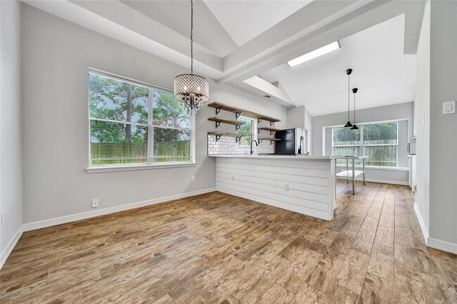 Building Photo - 1303 Chesterpoint Dr