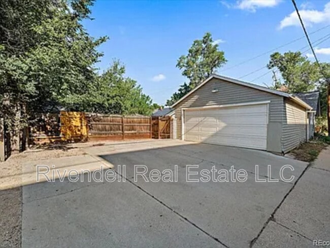 Building Photo - 5046 Meade St