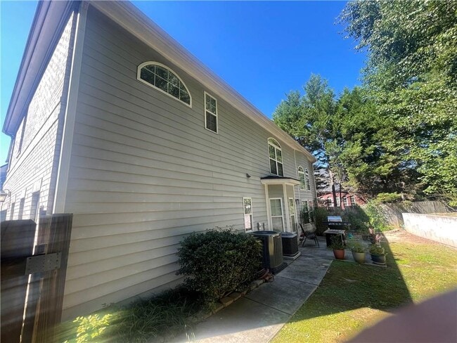 Building Photo - 5408 Spelman Dr