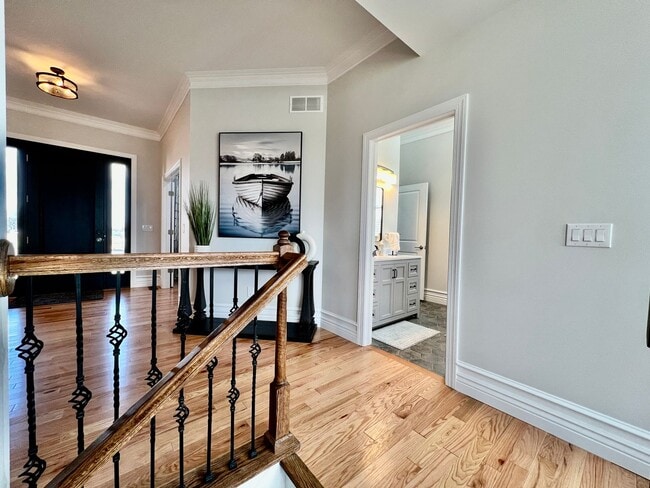 Building Photo - Luxury Home Incredible master suite Liberty Twp OH