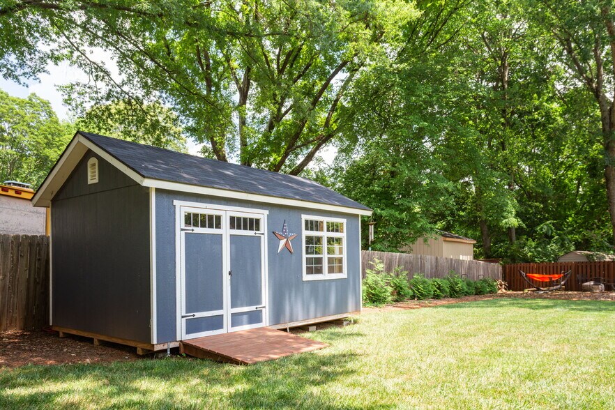 Building Photo - 6124 Auburndale Dr