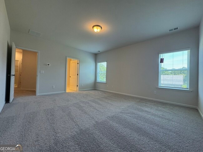 Building Photo - 202 Sycamore Ln