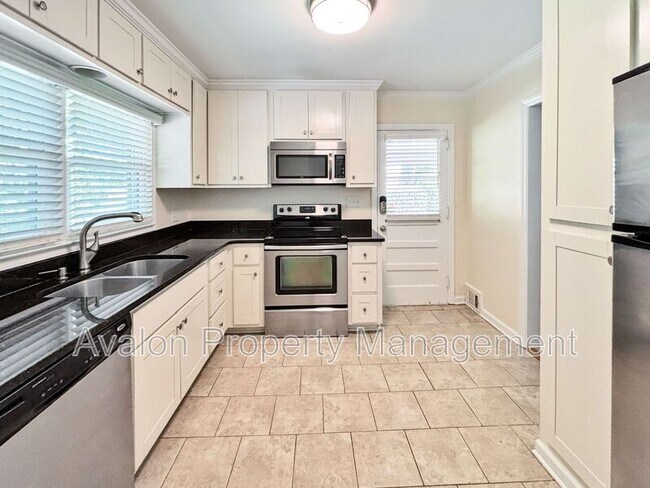 Building Photo - 6058 Harleston Rd NE