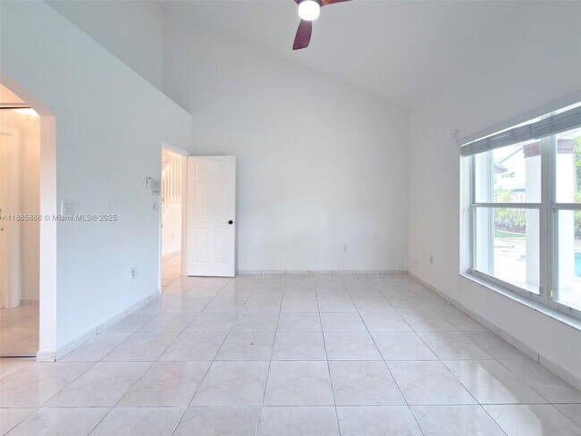 Building Photo - 7780 SW 160th Ave