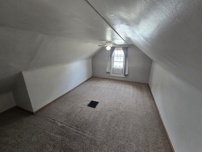 Building Photo - 431 E St