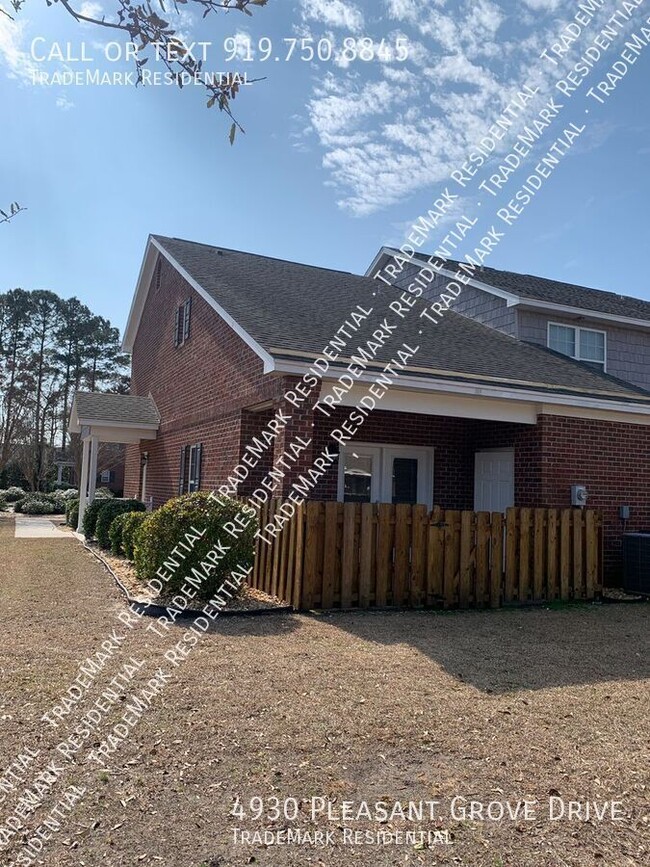 Building Photo - 3 Bedroom 2 Bath Townhome in Pleasant Grov...