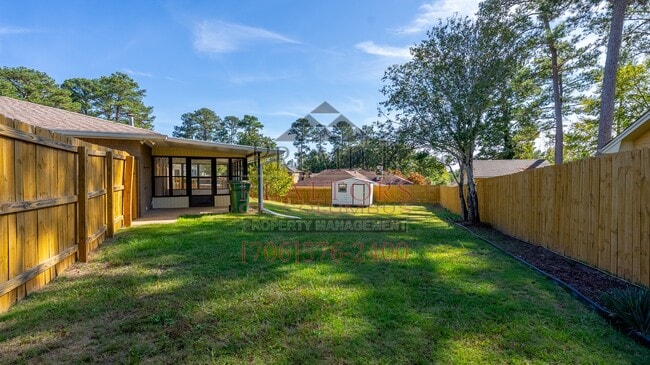 Building Photo - 5100 Sequoia Dr