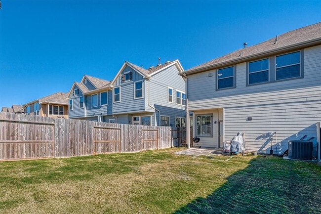 Building Photo - 2523 Terrace Point Dr