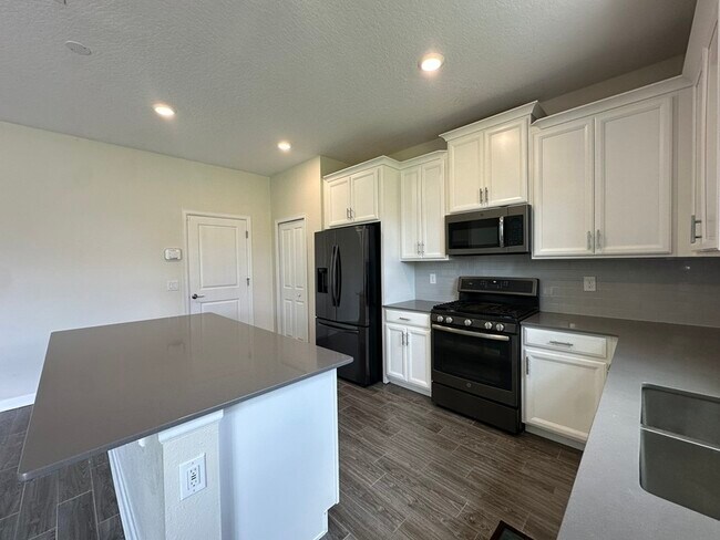 Building Photo - 1616 Oak Blossom Dr