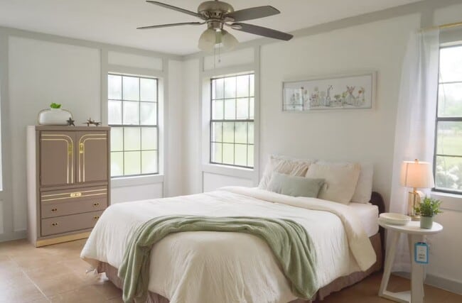 Building Photo - 2369 Apache Dr