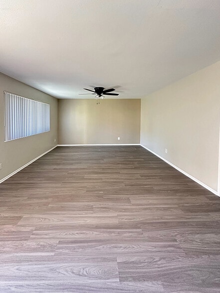 Living room - Palm Central South