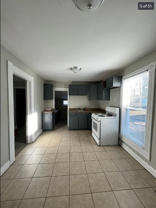 Primary Photo - 339 5th St