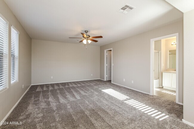 Building Photo - 17159 N 184th Dr