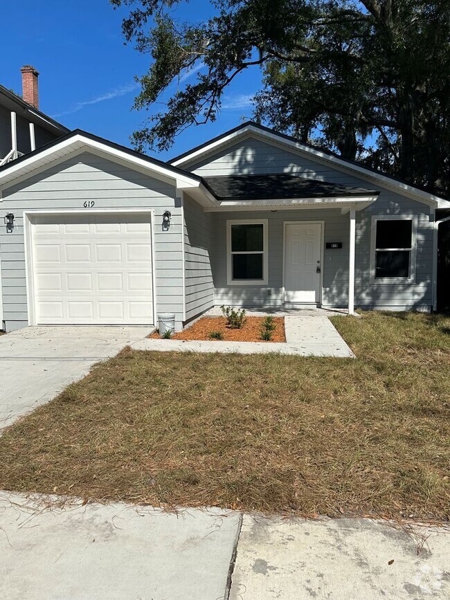 Building Photo - NEW CONSTRUCTION BEAUTY!!