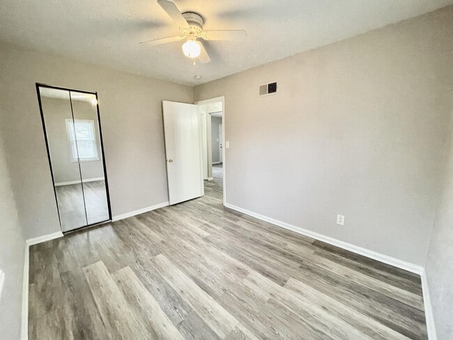 Building Photo - 7317 Agnes Ave