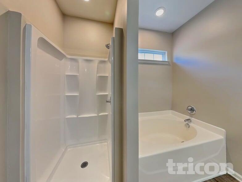 Building Photo - 120 E Decatur Ave