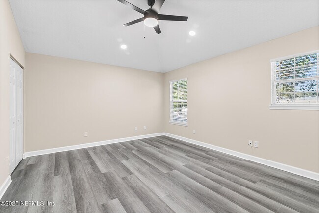 Building Photo - 452 Dutton Island Rd W