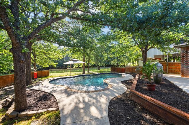 Building Photo - 19 Shady Creek Ln