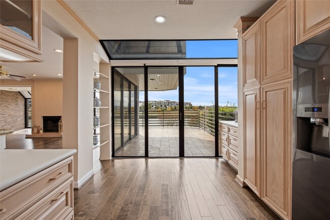 Building Photo - 2037 Enterprise Ave