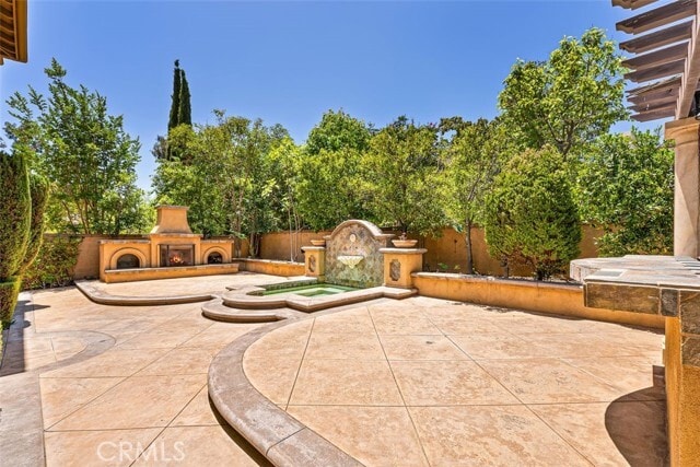 Building Photo - 9 Garnet