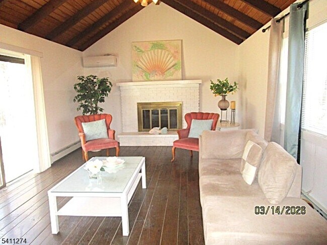 Building Photo - 306 Wagon Wheel Rd